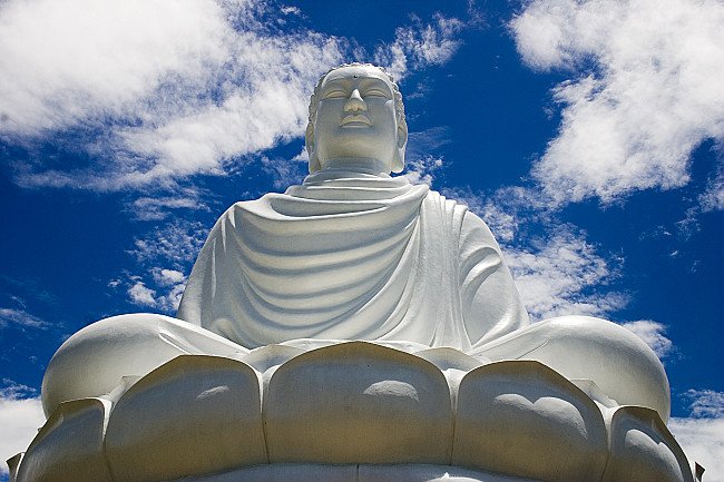 Vietnam-Buddha-Statue