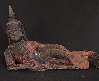 wooden-buddha-statue