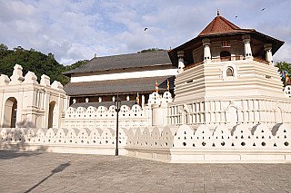 Temple of the Sacred Tooth Relic