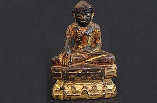Bagan Buddha Statues