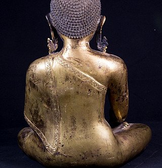 back view of original buddha statue