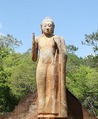 Maligawila Buddha Statue