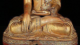 Bhumisparsha Mudra
