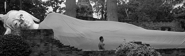 Reclining Buddha Statue