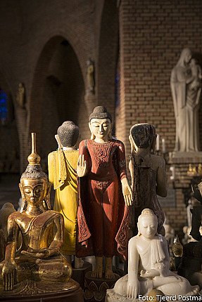 Mandalay Buddha Statue