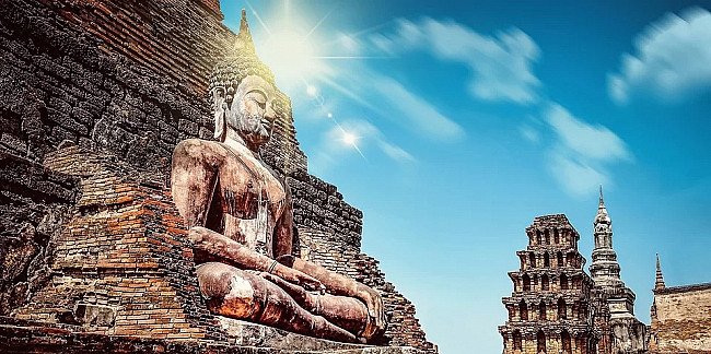 Lavastone Buddha statue