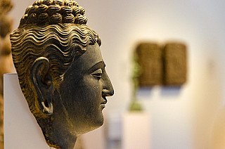 Download variety of Buddha pictures