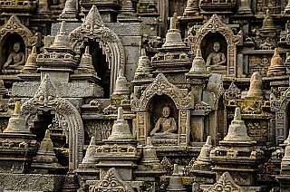 buddha statues