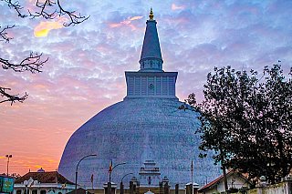 stupa srilanka