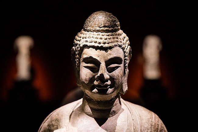 buddha statue