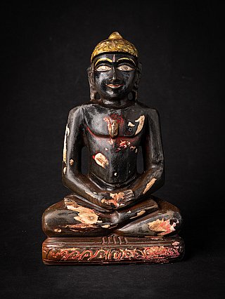 Oud zandstenen Jain beeld
