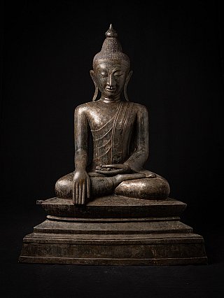 Zeer bijzondere grote bronzen Shan Boeddha