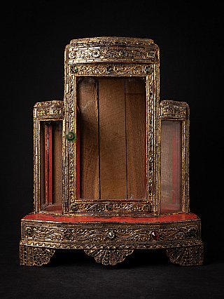 Antieke houten Birmese tempel