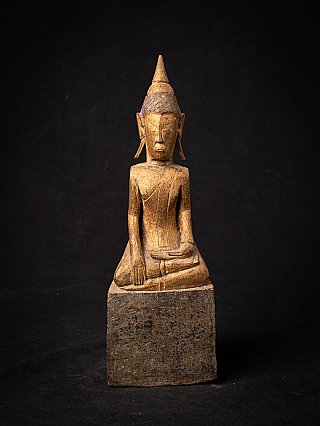 Antieke houten Lanna Boeddha